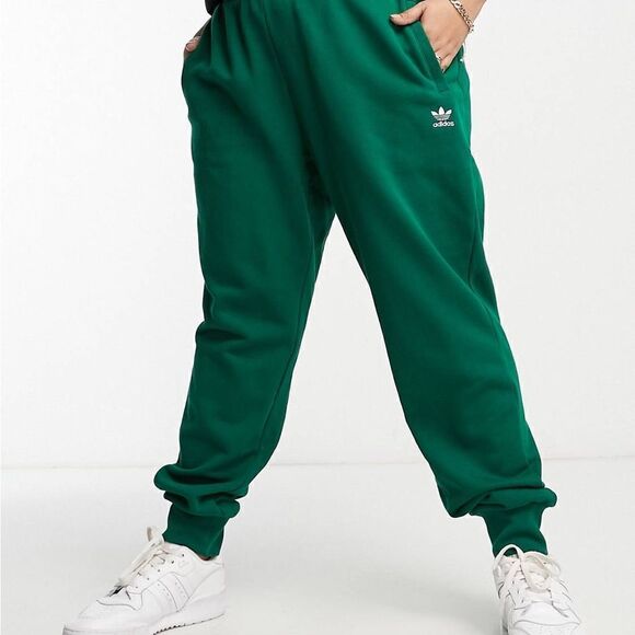 adidas Originals Plus essentials trefoil joggers in dark green Size 3X - Picture 2 of 10